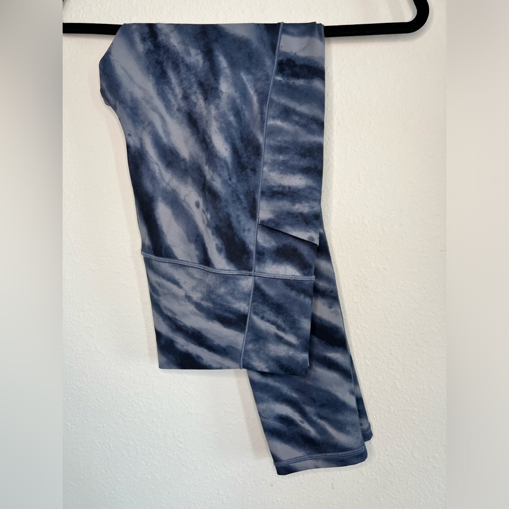 077. Athleta Leggings